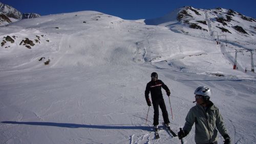 Oberalppass: Wirklich gute Piste, wenn auch sehr coupiert (geht in die Knie!)
