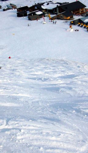 Am Nachmittag wirds ab Milez mühsam: Sulzschneehaufen, die bei kühlen Temperaturen wie heute teils wieder gefrieren, urks

