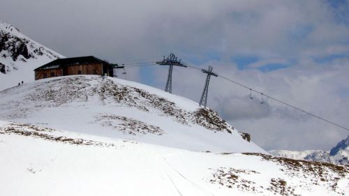 Bergstation Salaniva - [url=http://www.jacomet.ch/themen/skilift/album/thumbnails.php?album=167]mehr Bilder dieser Anlage hier[/url]
