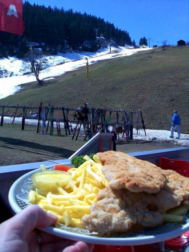[url=http://www.flickr.com/photos/_lars/299005589/]Zwei Schnitzel[/url] im Sudada zum Tagesabschluss um 13 Uhr

