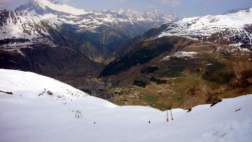 Auch hier ists im Tal arg grün...

