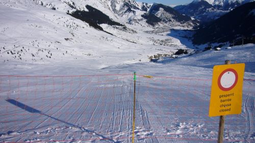 Disclaimer: Die Piste ist gesperrt, ich bin im Schritttempo durchgefahren, um diese neue Errungenschaft dem Publikum vorzustellen

