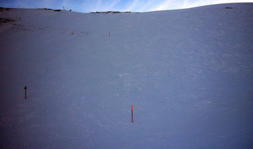 Die Bergbahnen werden etwas lethargisch - schade bei dem Ansturm: Der Steilhang Tiarms hätte eine breitere Piste mit etwas mehr Pflege verdient...
