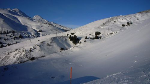 Die [url=http://www.jacomet.ch/themen/skilift/album/thumbnails.php?album=59]Sesselbahn Fallboden[/url] steht immer noch - voraussichtlich bis Anfang Februar (Edit: Sie bleibt diese Saison geschlossen.)
