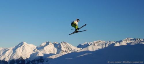 Snowpark Tegia Gronda - [url=http://www.jacomet.ch/themen/skilift/album/thumbnails.php?album=208]mehr Jump-Fotos hier[/url]
