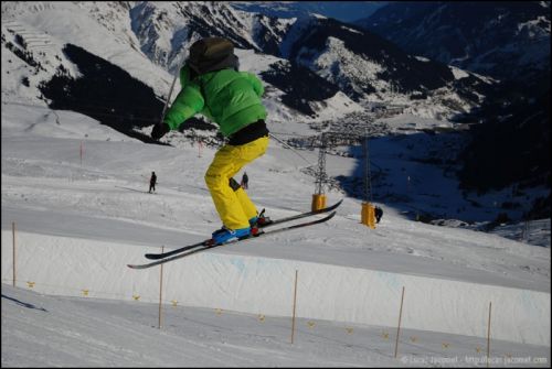 Snowpark Tegia Gronda, 24. Dezember 2008 (Foto: Lucas Jacomet)

