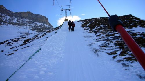 Anstatt des Abfahrtstrubels geniessen wir die herrlichen Salzegg-Pisten
