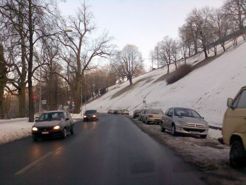 Mittwoch, 14. Januar 2009: Aufbruch am frühen Morgen in Bern - auch hier liegt noch Schnee
