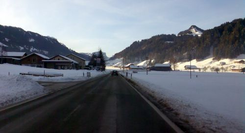 In Escholzmatt wird [url=http://www.seilbahnbilder.ch]Skilift-Historiker-kumpel Dani[/url] abgeholt, es geht nach Süden Richtung Marbach
