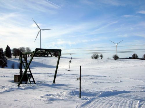16. Januar 2009 - Die Website des Skiliftes ist [url=http://www.telebreuleux.ch]hier[/url]
