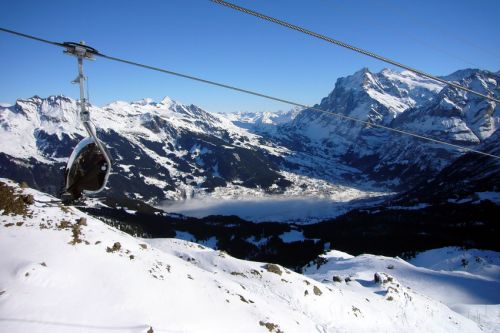 Auch in Grindelwald zieht gegen Mittag Nebel auf
