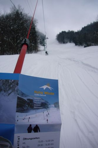 Mehr Bilder [url=http://www.jacomet.ch/themen/skilift/album/thumbnails.php?album=223]hier[/url], YouTube-Video [url=http://www.youtube.com/watch?v=yRn4gvdxEAU]hier[/url]
