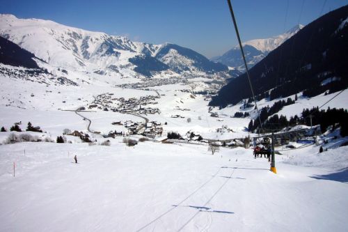 Samstag, 21. März 2009 - Prachtsverhältnisse, kompakter Pulverschnee bei eisiger Kälte (-10 Grad auf 2000m, Bise)

