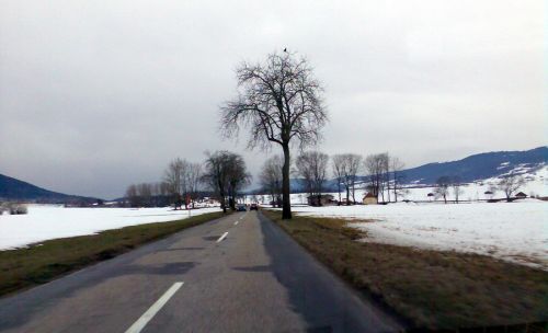 Via Val de Ruz...
