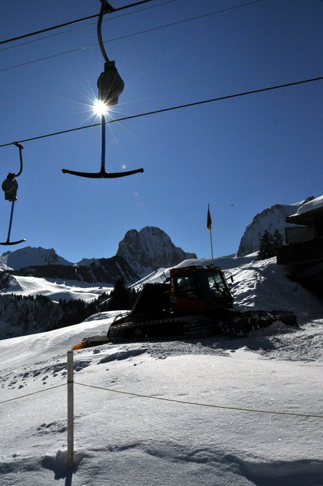 Noch mehr Bilder der Anlagen hier [url=http://www.jacomet.ch/themen/skilift/album/thumbnails.php?album=251]gibts in diesem Album[/url]
