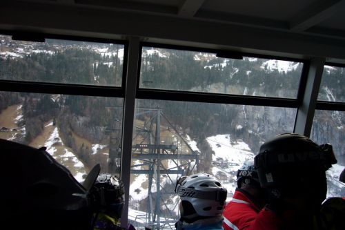 Szenenwechsel von Montag zu Mittwoch: In der Bahn von Lauterbrunnen zur Grütschalp
