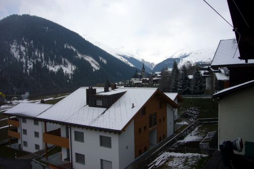 Sonntag, 11. April 2010 - Neuschnee?! Zum Glück haben wir nicht mit Skifahren gerechnet heute...
