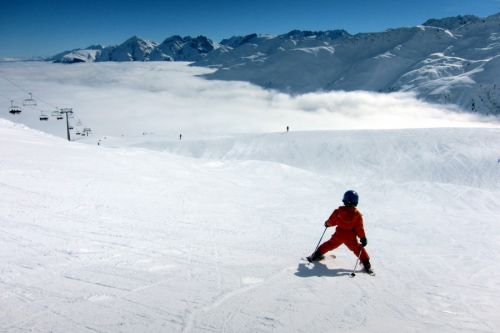 Heute war ich wieder mal mit meinem Göttibub unterwegs - es war erst sein 4. Tag auf den Skis, dennoch wagten wir uns bereits auf Cuolm Val
