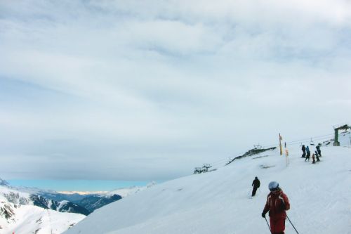 Gegen 14.30 Uhr war nur noch ein schmaler Streifen im Osten wolkenfei
