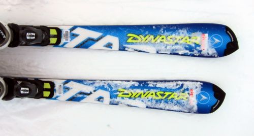 Der erste Testski heute: Dynastar. Super!
