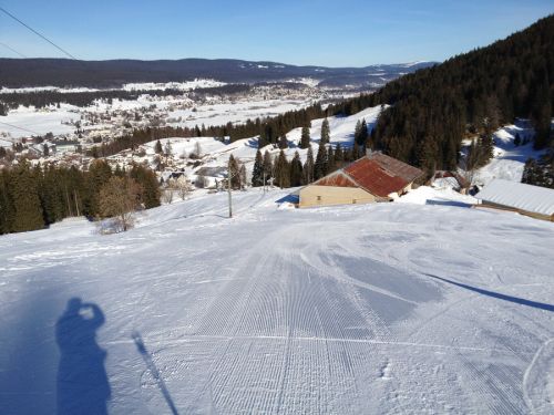 Aufwisch vom Januar: Skifahren im Valée de Joux, mehr Fotos [url=http://www.jacomet.ch/themen/skilift/album/thumbnails.php?album=278]hier[/url]
