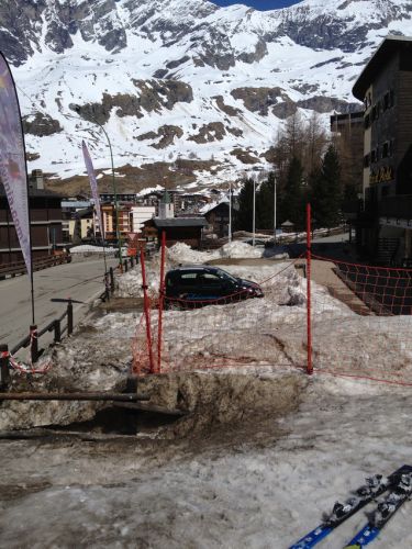 Zu Fuss weiter... immerhin hat man man Cervinia gesehen!
