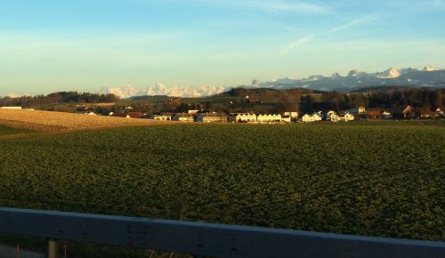 Auf der Heimfahrt: Berner Alpen 
