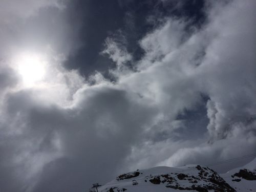 Immerhin, noch eine halbwegs sonnige Abfahrt am Ende
