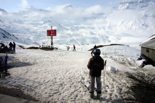Das einzige Sonnenloch im Berner Oberland heute!
