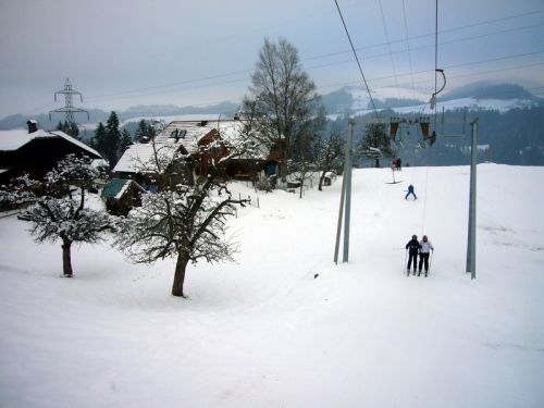 Blick zurück zur Kurvenstütze beim zweiten Bauernhof

