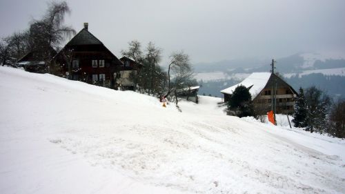 Skifahren quer durch Bauernhöfe: Faszinierend

