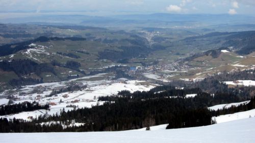 Aussicht ins Entlebuch, ins Mittelland und bis zum Schwarzwald
