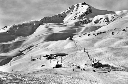 Skilift Weisshornsattel, Postkarte Nr. 5579, Photoglob-Wehrli AG Zürich (Archiv J. Schuler)
