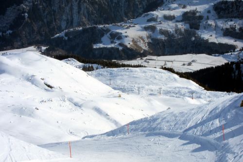 Zoom im mein Heimatdorf (oben): In Mompé Medel (Gemeinde Disentis) lebt heute noch ein grosser Teil meiner Familie väterlicherseits
