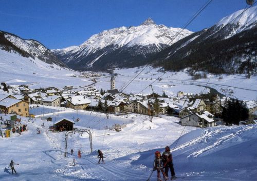 Postkarte Zuoz, ca. 1990er-Jahre (Archiv [url=http://skilift-nostalgie.ch]Jakob Schuler[/url])
