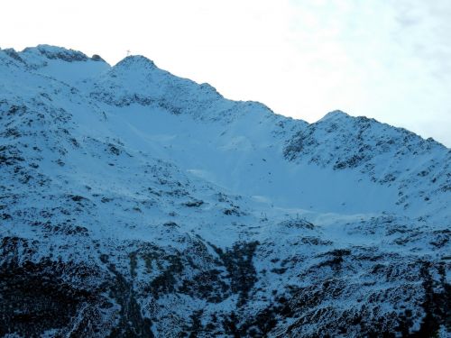 Beschneiung Talabfahrt Gemsstock, 3. Dezember 2016
