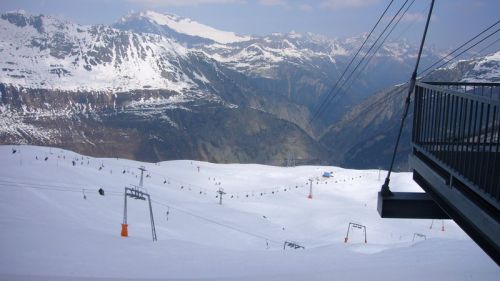 April 2007
