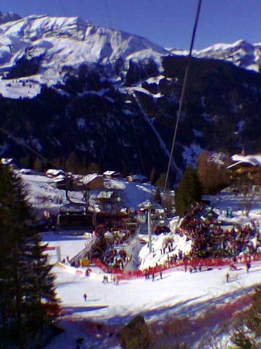 Leitner-Sesselbahn Innerwengen, Januar 2006, während des Lauberhorn-Slaloms
