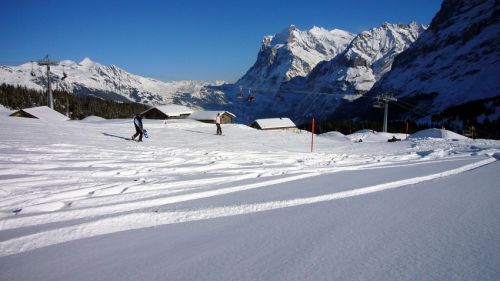 Dezember 2007 - [url=http://www.jacomet.ch/themen/skilift/album/thumbnails.php?album=183]mehr allgemeine Bilder des heutigen Skitages hier[/url]
