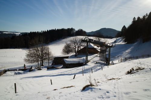 Talstation des Montaz-Mautino-Skiliftes (mit Poma-Teilen) von 1970 (Foto: db.)
