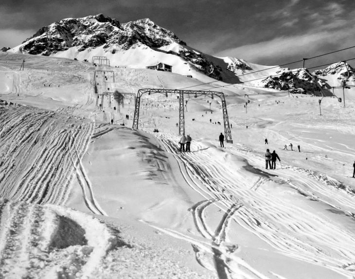 Doppel-Skilift Motta Naluns ca. Mitte 1970er (2026 im Restaurant Motta Naluns abfotografiert)
