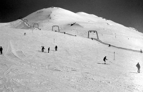 Etwa 1983 (Archiv Bergbahnen Sedrun)
