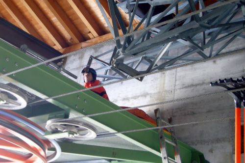 April 2010
