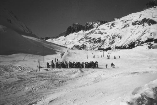 Auch der Pony-Lift wird 1990 an den Oberalppass verlegt
