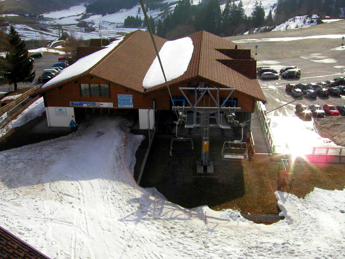 April 2006
