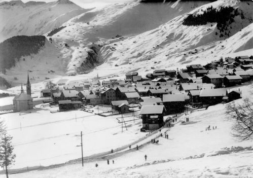 Niriel, ca. Ende 1940er-Jahre, mit Skibetrieb
