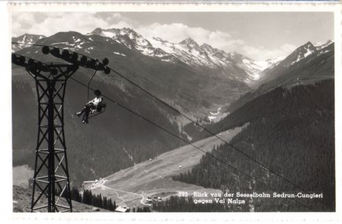 Sesselbahn Cungieri, Bild aus den Anfängen Ende der 1950er-Jahre - [url=http://www.jacomet.ch/themen/skilift/album/thumbnails.php?album=5]mehr dazu hier[/url]
