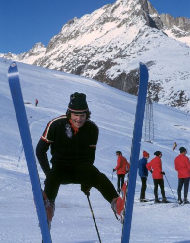 Die Dorfjugend im Einsatz... Februar 1971 (Archiv Hans Jacomet)
