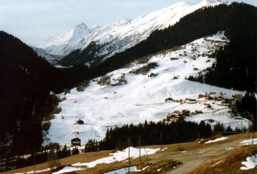 Ende Februar 1998, Surrein: Ein Schattenhang einmal mehr als Rettung!
