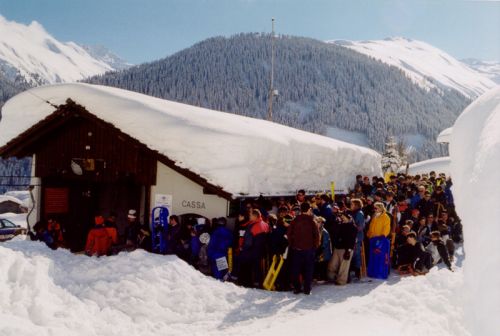 25. Februar 1999, extremer Andrang in Cungieri
